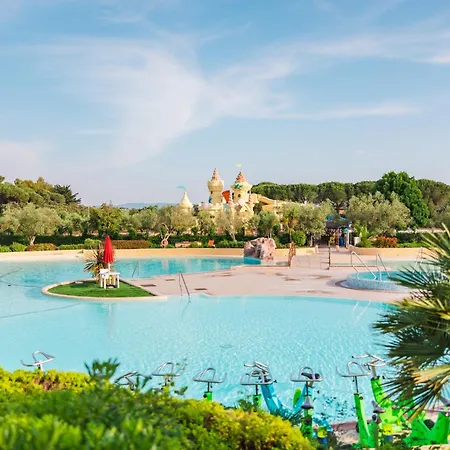 Camping Village Le Capanne Bibbona