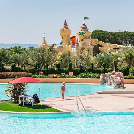 Camping Village Le Capanne 3*