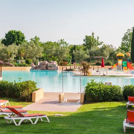 Village Le Capanne Camping 3*