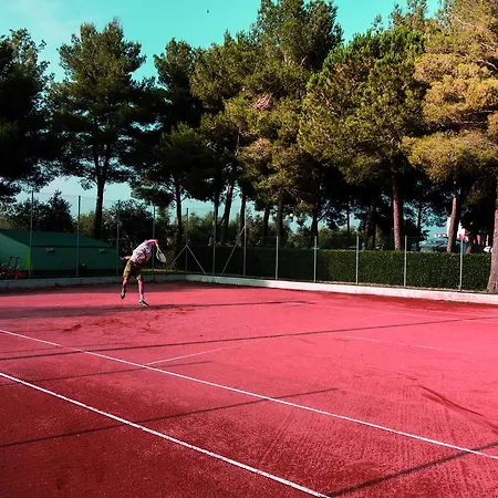 Village Le Capanne Camping 3*