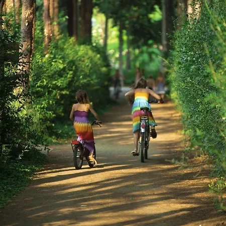 Camping Village Le Capanne 3*