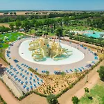 Village Le Capanne 毕博纳的码头